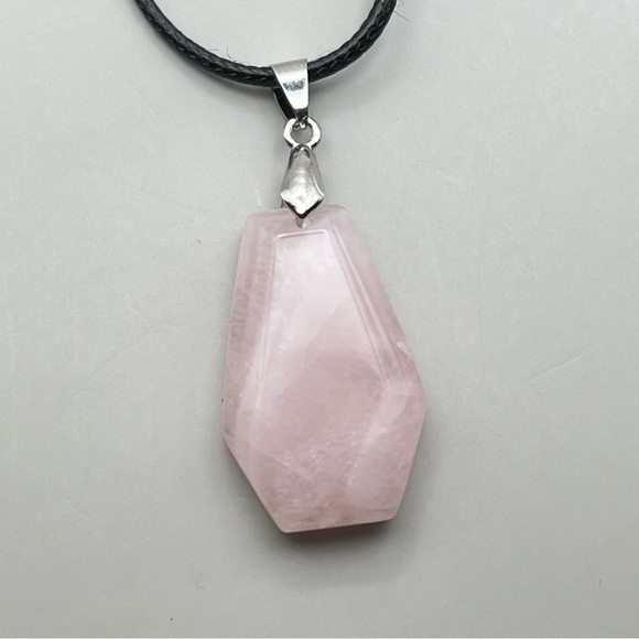 New Tigers Rose Quartz Crystal Stone Shaped Coffin Pendant Necklace with Cord - Picture 6 of 6
